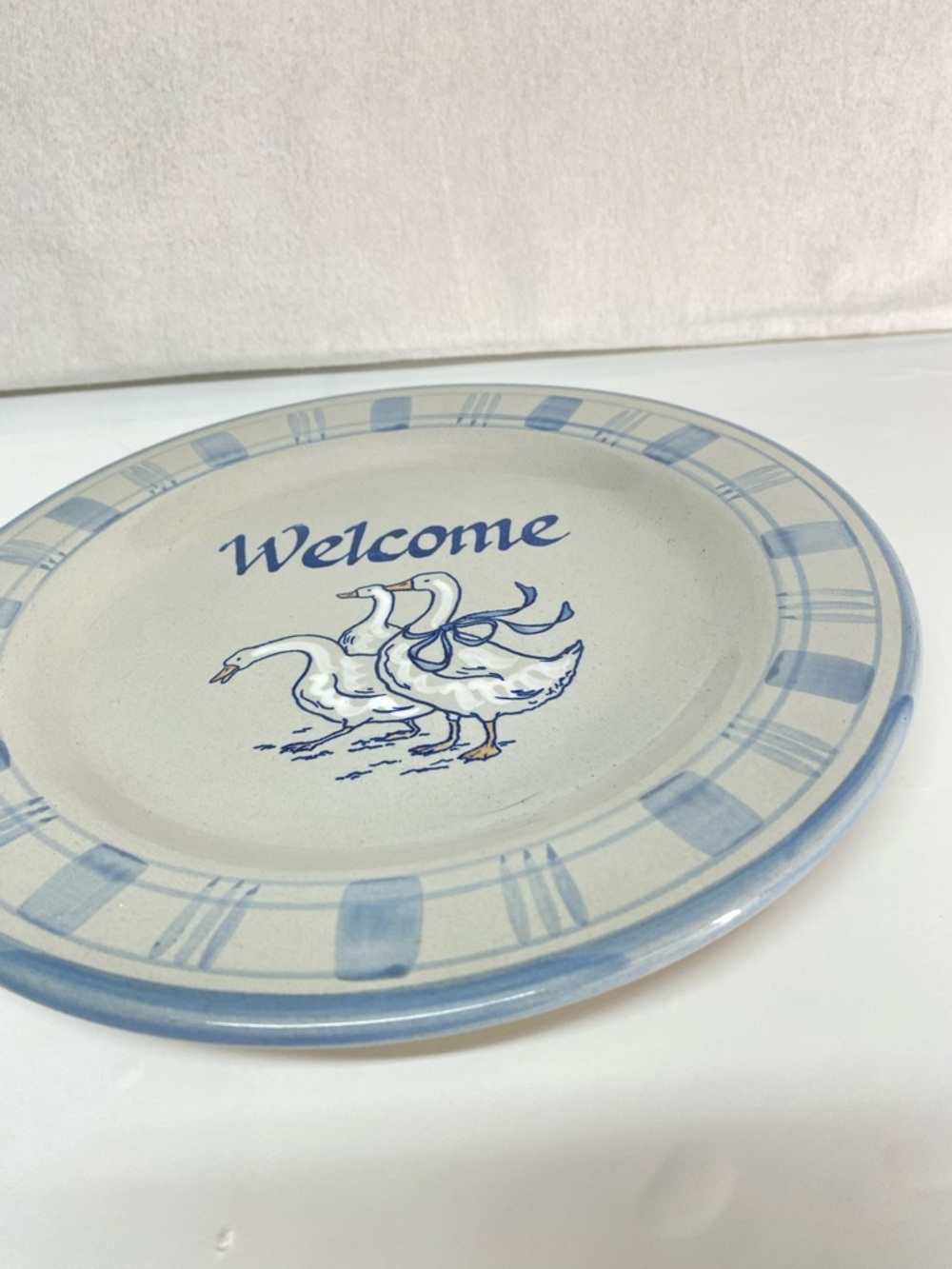 Vintage Louisville Stoneware Gaggle of Geese Welcome Dinner Plate Hand Painted - Picture 5 of 10